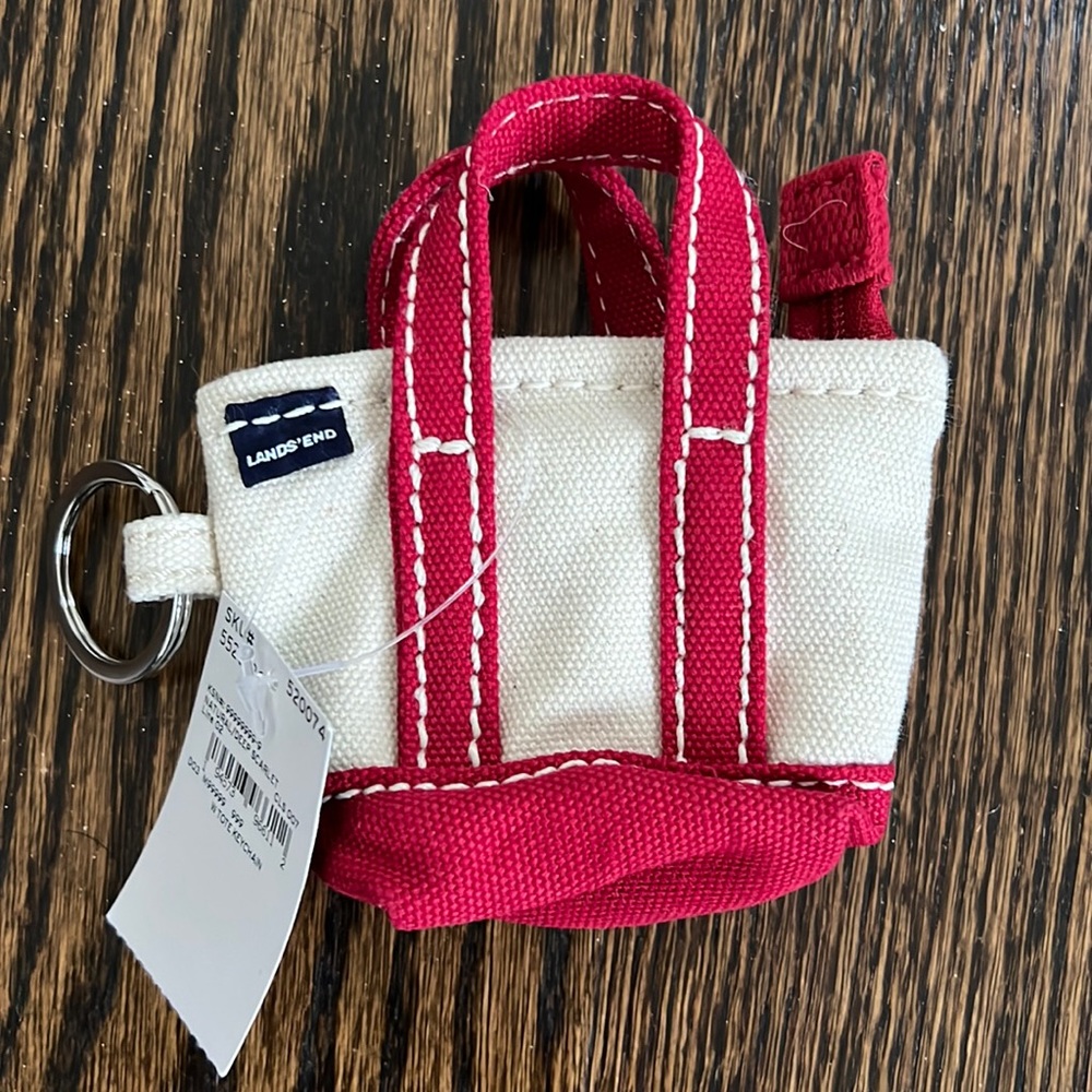 Lands end keychain